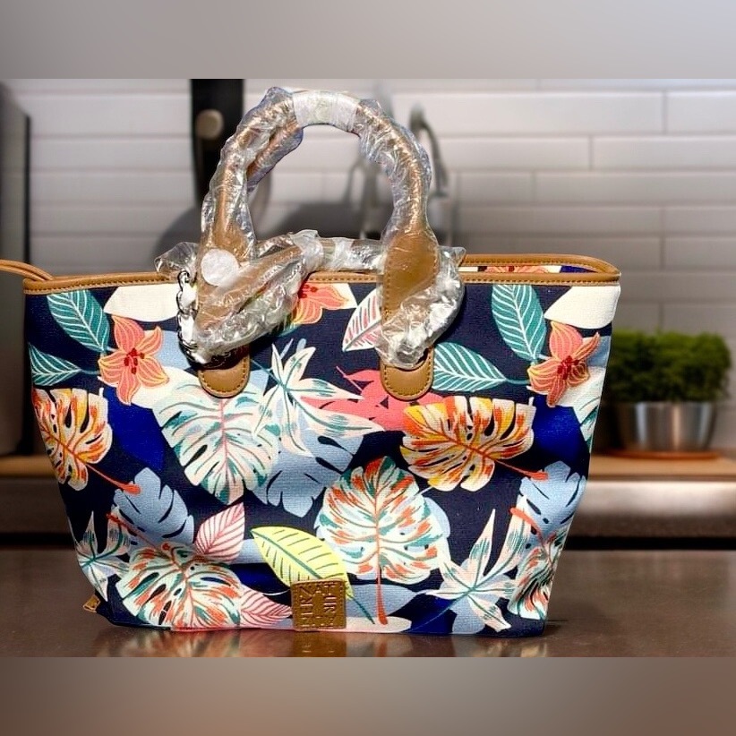 (New Without Tags) Naturalizer Travel Tote Bag Tropical Floral Design